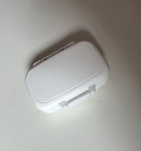 Llwytho delwedd i mewn i syllwr Oriel, Blwch bilsen teithio