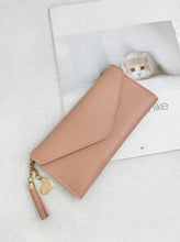 Load image into Gallery viewer, Dusty Pink wallet purse with tassel and charm heart.
