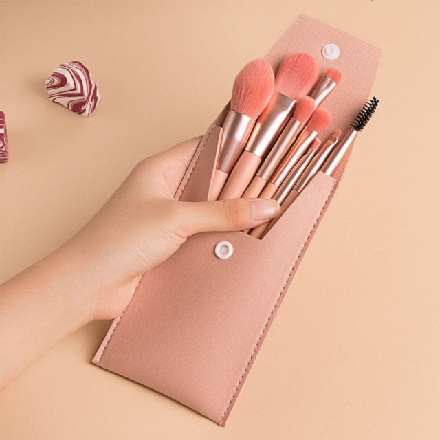 Make up brushes with pouch - Various colours